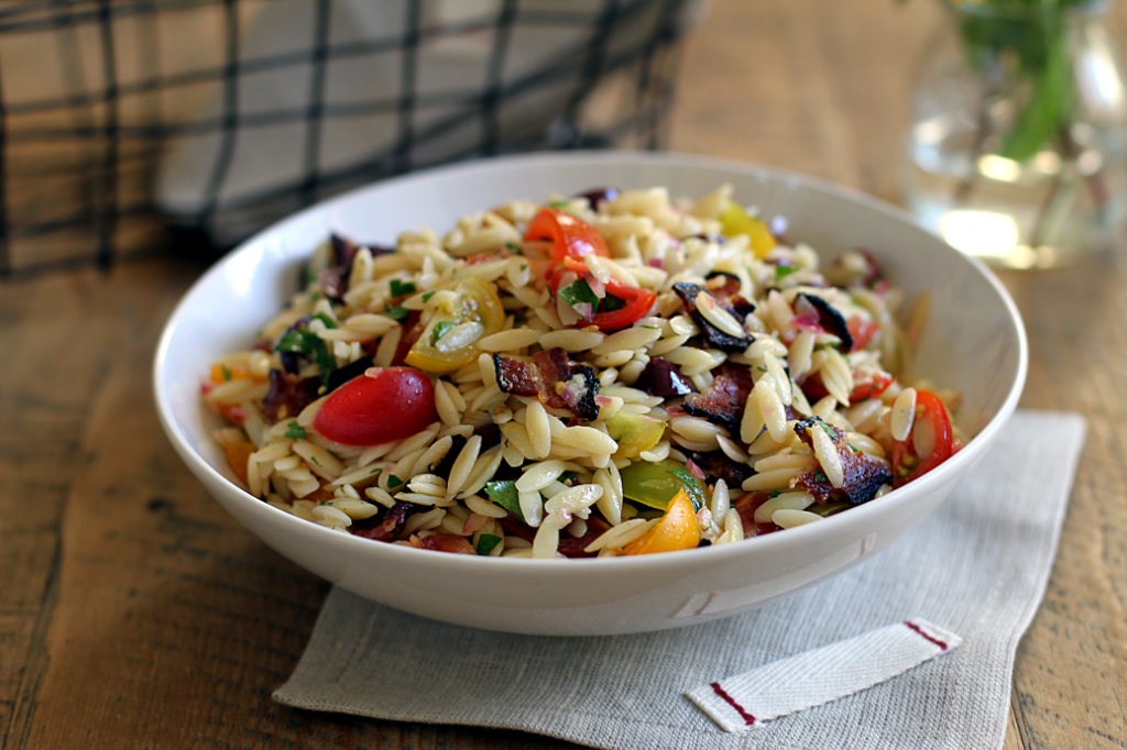 Lemony Orzo Pasta Salad with Tomatoes, Olives and Bacon