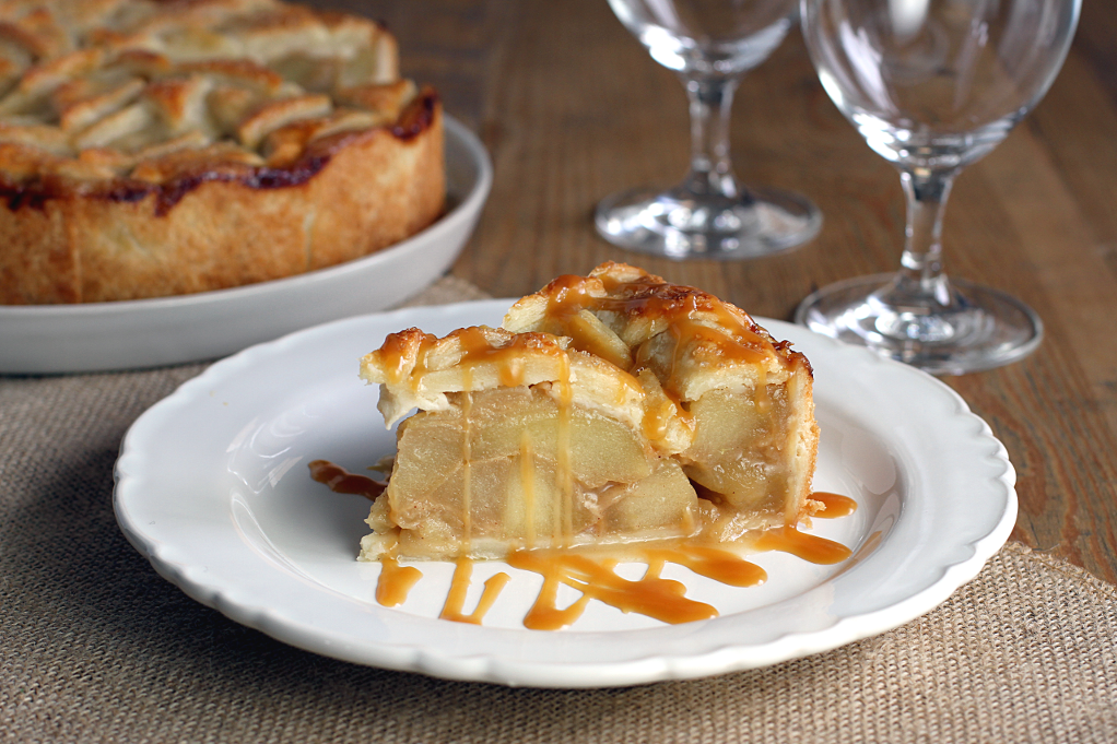 Caramel Apple Pie - Wood & Spoon