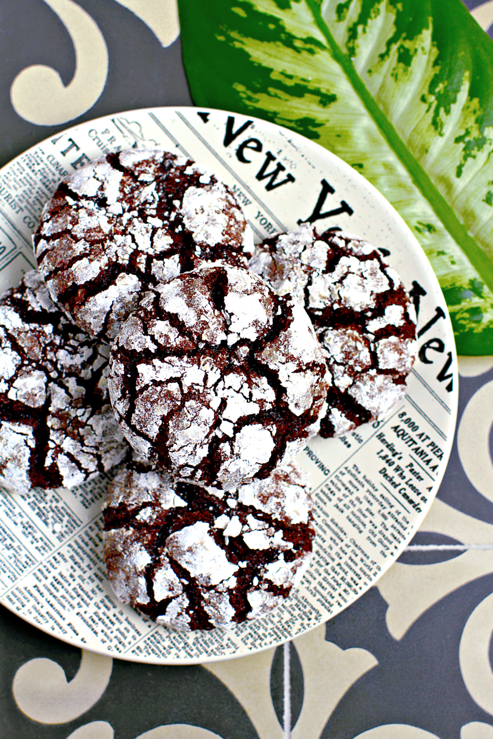 Image of chocolate crinkle cookies from the top.