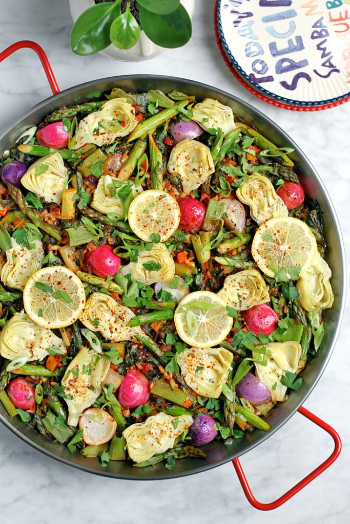 Image of vegetarian paella verde.