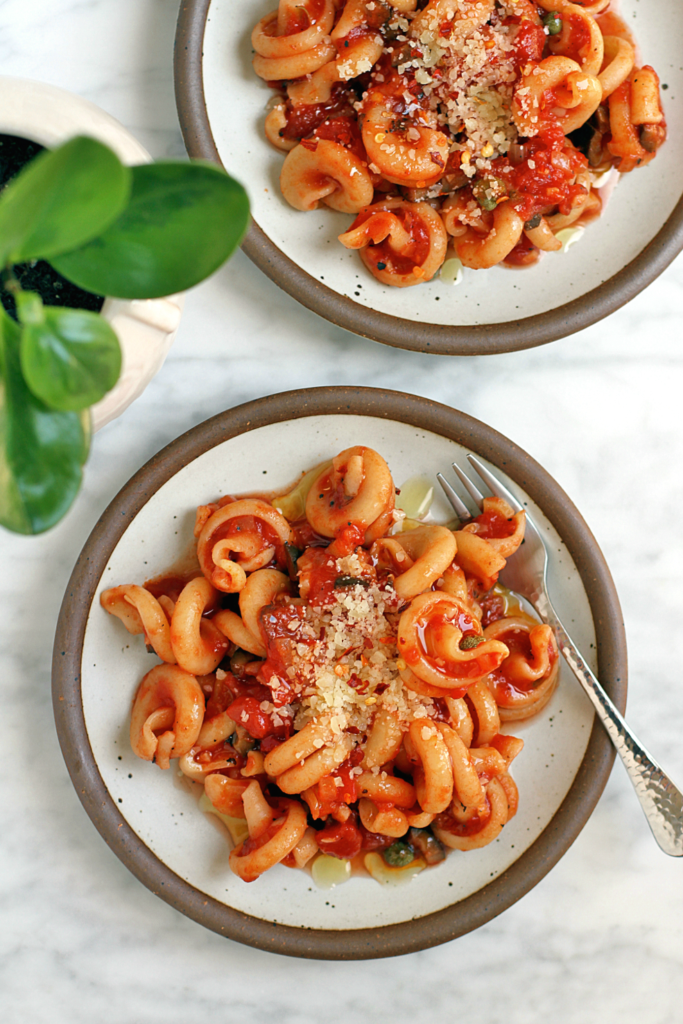 Image of pasta with slightly spicy tomato sauce.