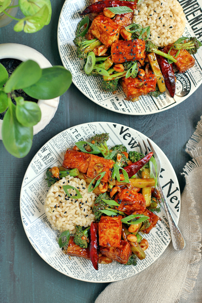 Image of kung pao tofu with broccoli.