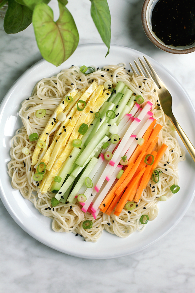 Close-up image of somen salad.