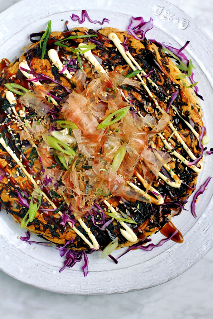Close-up image of udon okonomiyaki.