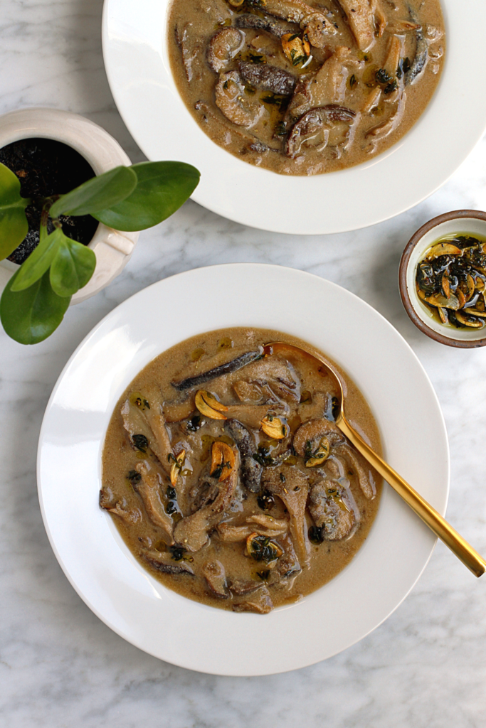 Image of vegan creamy mushroom soup.