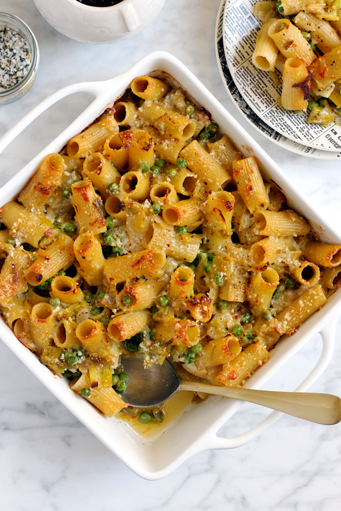 Image of baked pasta with leeks and anchovy cream from the top.