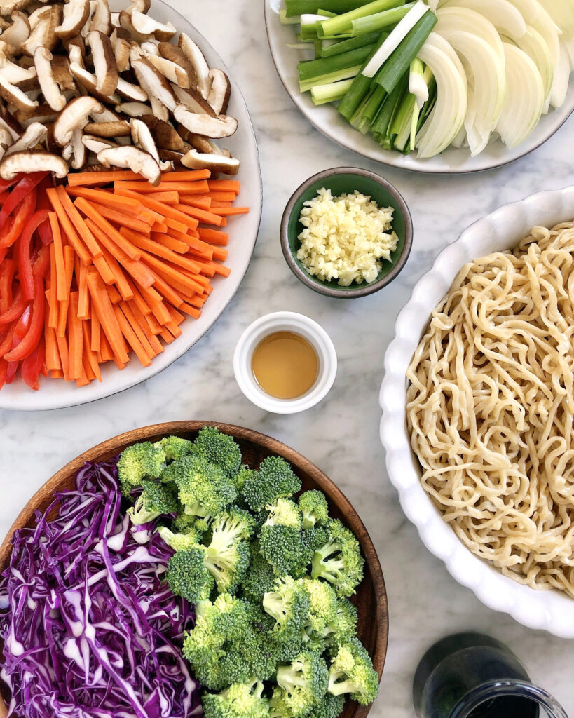 Image of prep for vegetable lo mein.